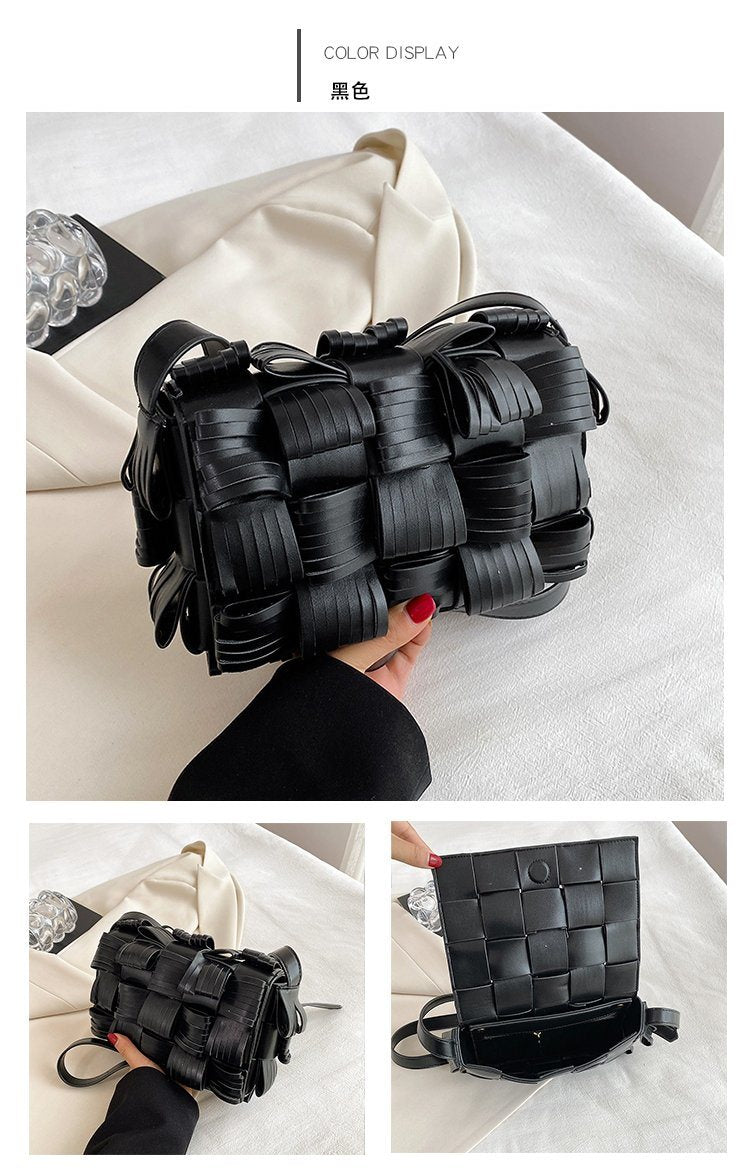 New Trendy Designed Women Handbags 2022 Summer Ladies PU Leather Solid Hollow Out Crossbody Bags Females Tassel Shoulder Bags